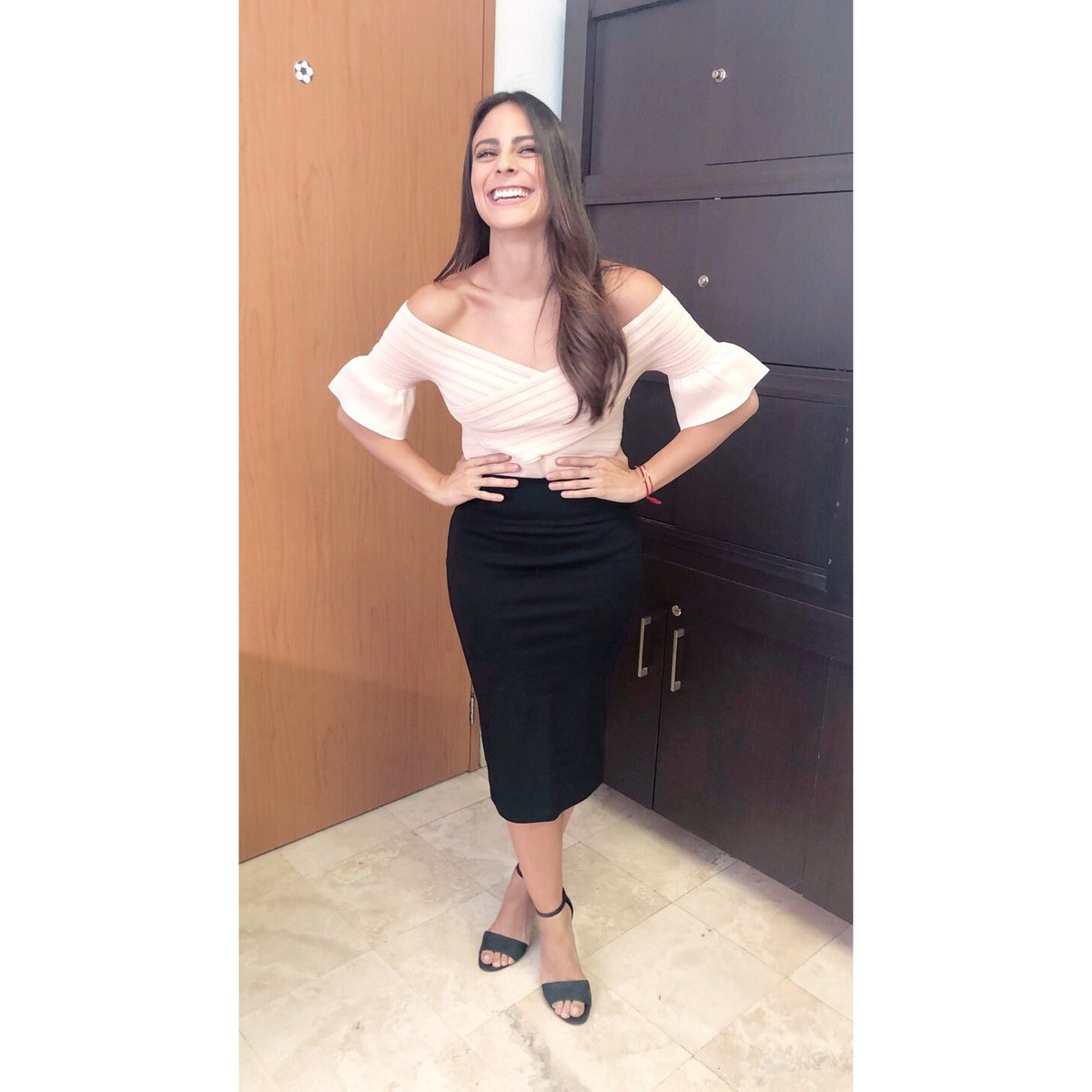 “Un día sin sonreír es un día perdido.-“ 🙏🏼😃✨