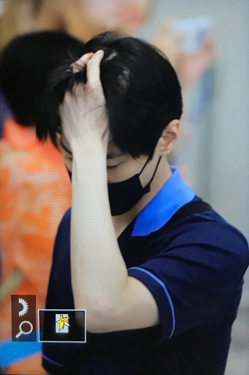 Spellbound_0201's tweet photo. 180731
ICN💤
Preview

#도영 #DOYOUNG #NCT https://t.co/TSbIkN210g