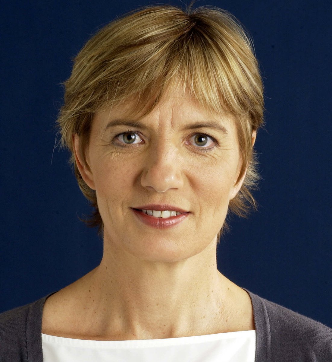 neighbour_s's tweet photo. A public memorial for our brilliant friend and colleague Liz Jackson will be held at ABC Ultimo on Thursday at 11am. Come and help us celebrate Liz's amazing life and work. And please re-tweet to spread the word. https://t.co/WQxU3tAuIM