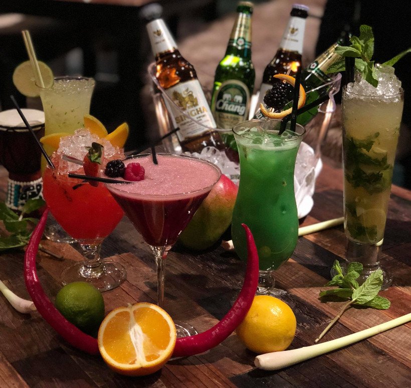 #SANDBACH ::: WE KEEP SPOILING YOU WITH OUR COCKTAIL OFFER :)

TUESDAY - SUNDAY 15:00PM - 17:00PM

Cocktails ::: 2 for £10
