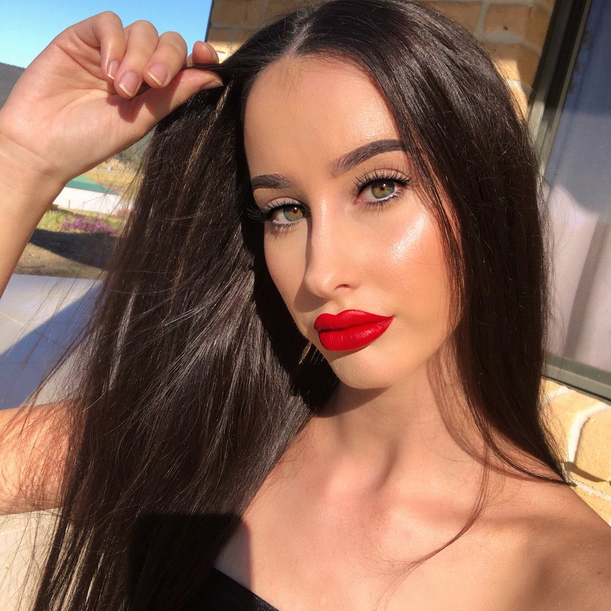 Anneke Maiden tweet media