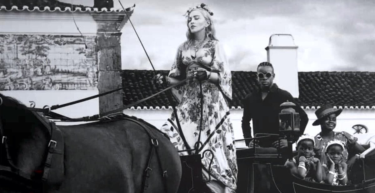 Madonna - Σελίδα 2 DjabNutXgAAFjDx