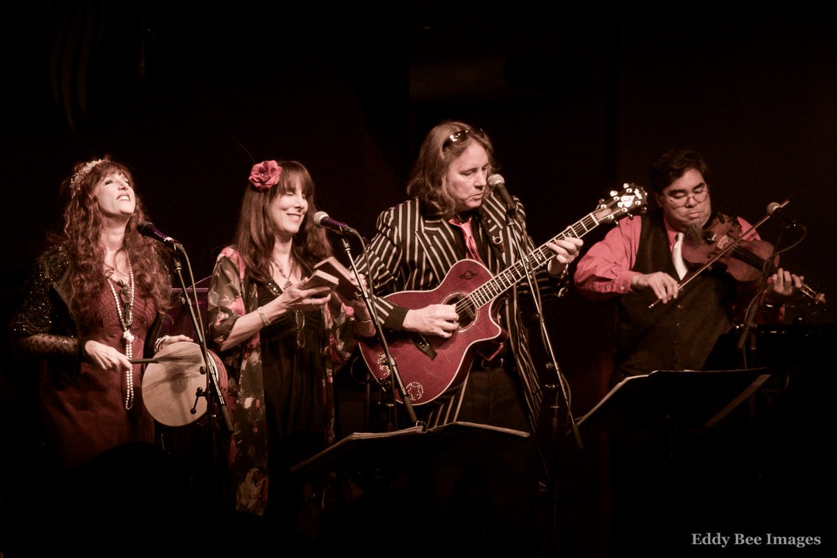 Come join the Hot Licks on 8/4 @ 6:00pm for another great show!
Get your tickets now! 1,2,3 Go!!!! <a href="/empress_vallejo/">Empress Theatre</a> <a href="/VallejoJazz/">Vallejo Jazz Society</a> empresstheatre.org/events/vallejo… …  #GypsyJazz #Swingmusic #Folkmusic