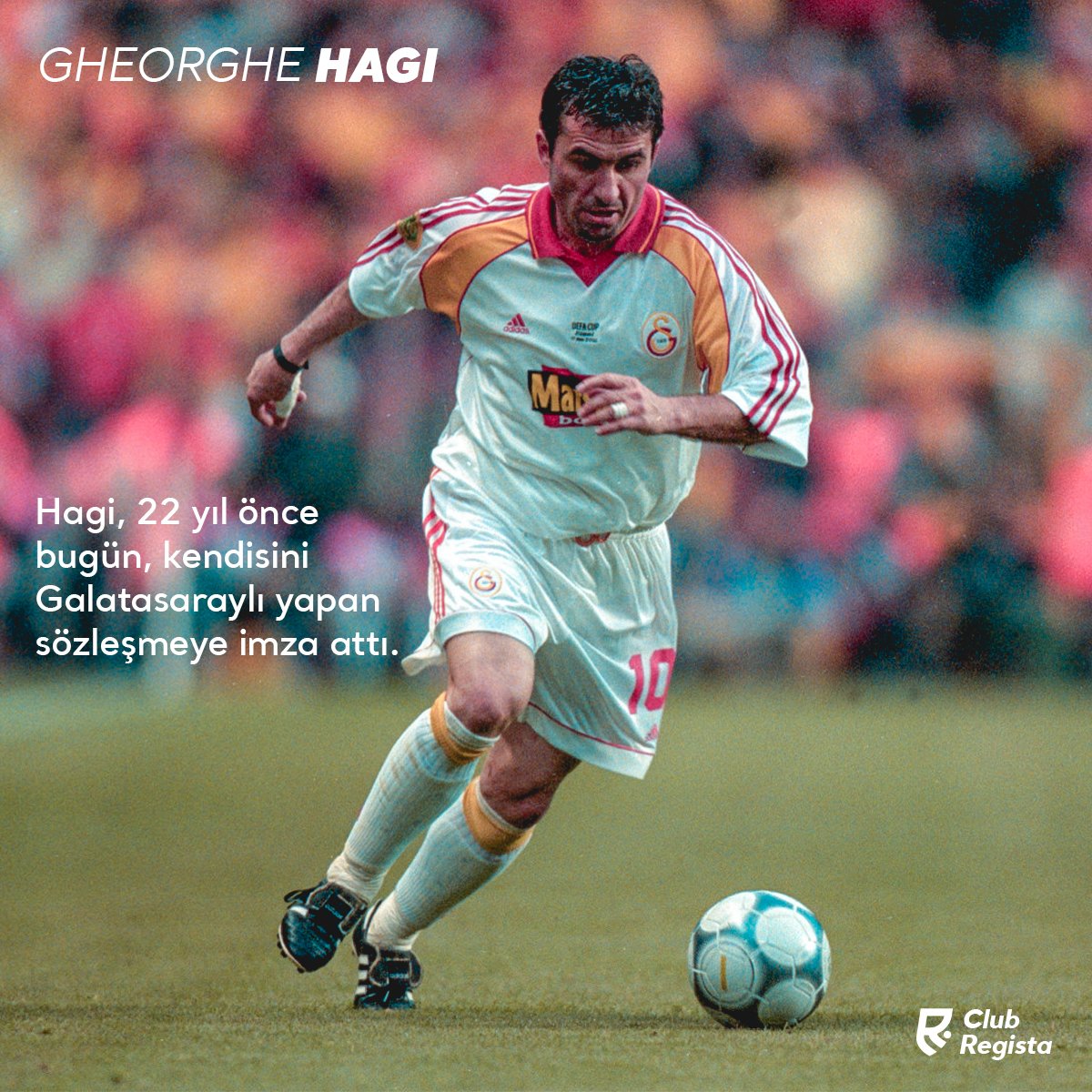 ClubRegista's tweet photo. Dünya futbolunun en yetenekli ilk 5 tane 10 numarası deseler, tereddütsüz yazılır. Karpatların Maradonası, Gheorghe HAGI, 22 yıl önce bugün, Galatasaray'a imza atarak bir ülkenin futbol kaderini değiştirdi. #CommandanteHAGI https://t.co/StxSLJnkoq