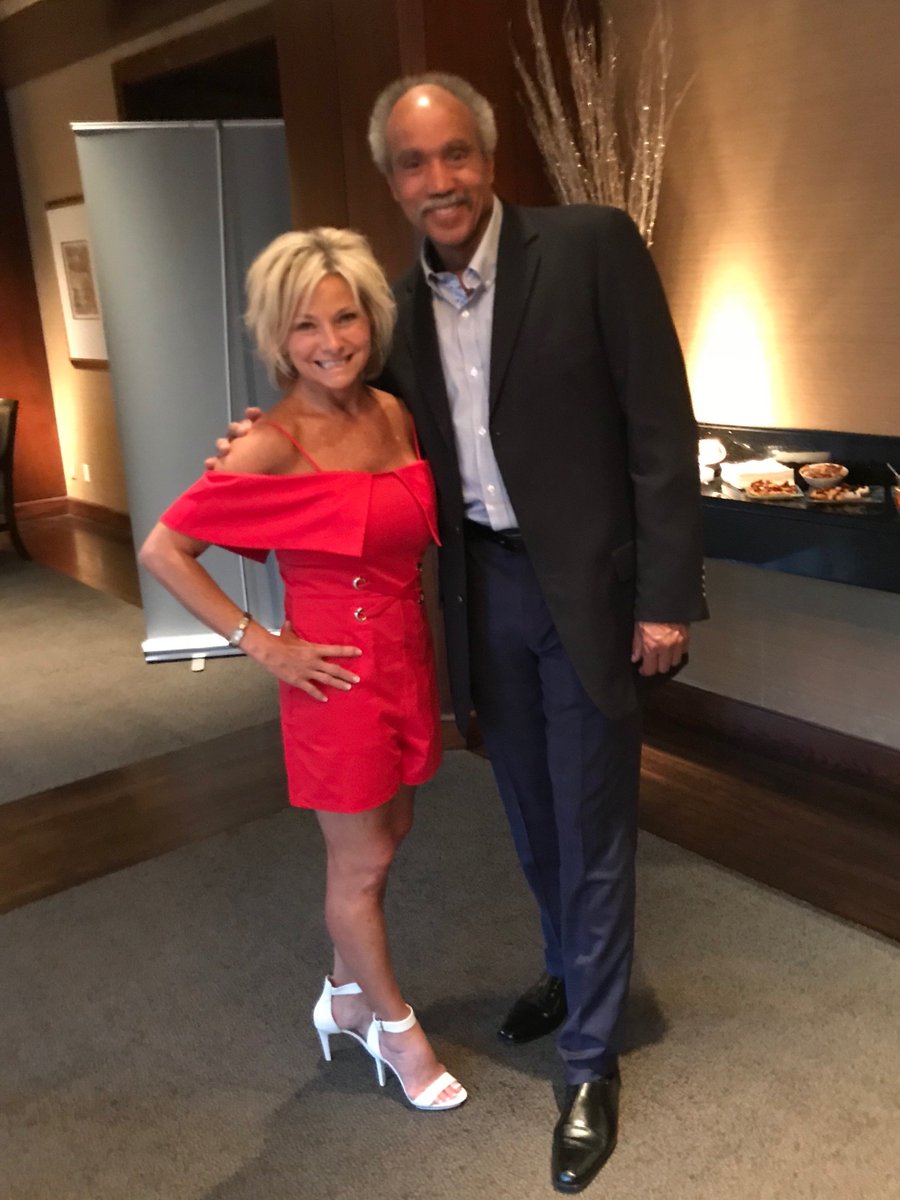 DfwJump's tweet photo. The first gold in Jump History: Rhonda Castle
#Gr8Day2Jump #HipTieNoTie #FriscoDFW #JumpNatural
https://t.co/LuPuXZotQI https://t.co/dFt3P2vbZT