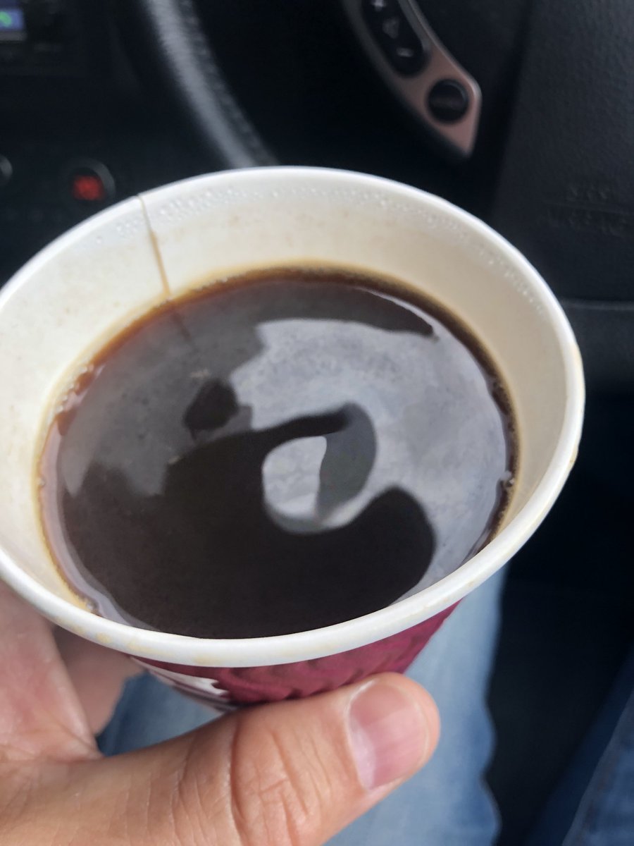 jukebox5's tweet image. Oh that doesn’t taste like a mocha, doesn’t even look like a mocha oh @CostaCoffee it’s not what I ordered #drivethrouggfails