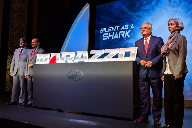 FinancialXpress's tweet photo. #MahindraU321 is officially #Marazzo! How this Indian ‘shark’ will attack Japanese Toyota Innova Crysta’s dominance
https://t.co/rAqVsiX9RW https://t.co/VZNsxh06Qf