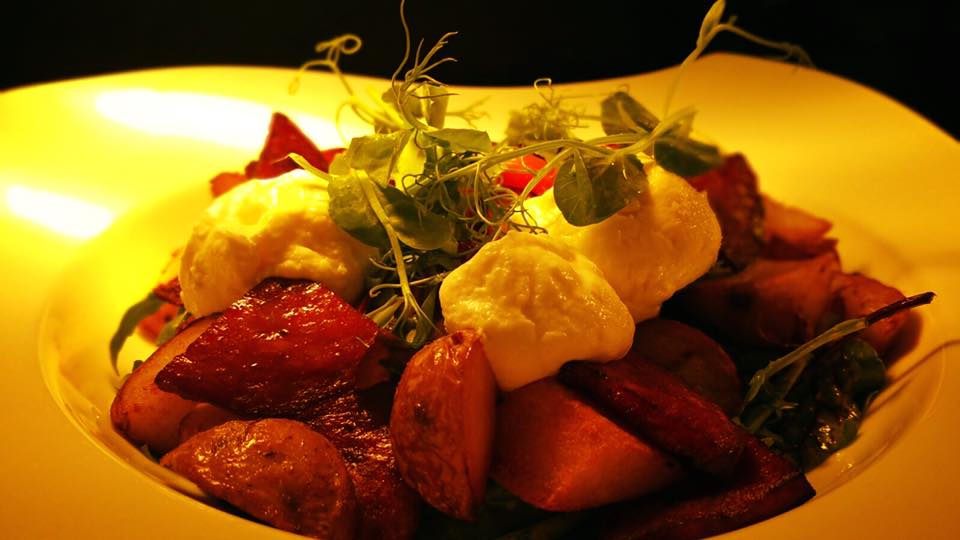 Vendricks_'s tweet photo. Tasty Patatas Bravas from our wide selection of Tapas @Vendricks_ - Bookings on 064 6636710 #killarney #KillarneyTapas #TapasKillarney #BestTapasinKillarney #LoveKillarney #KillarneyWineBar https://t.co/KeuE6Jnw6h