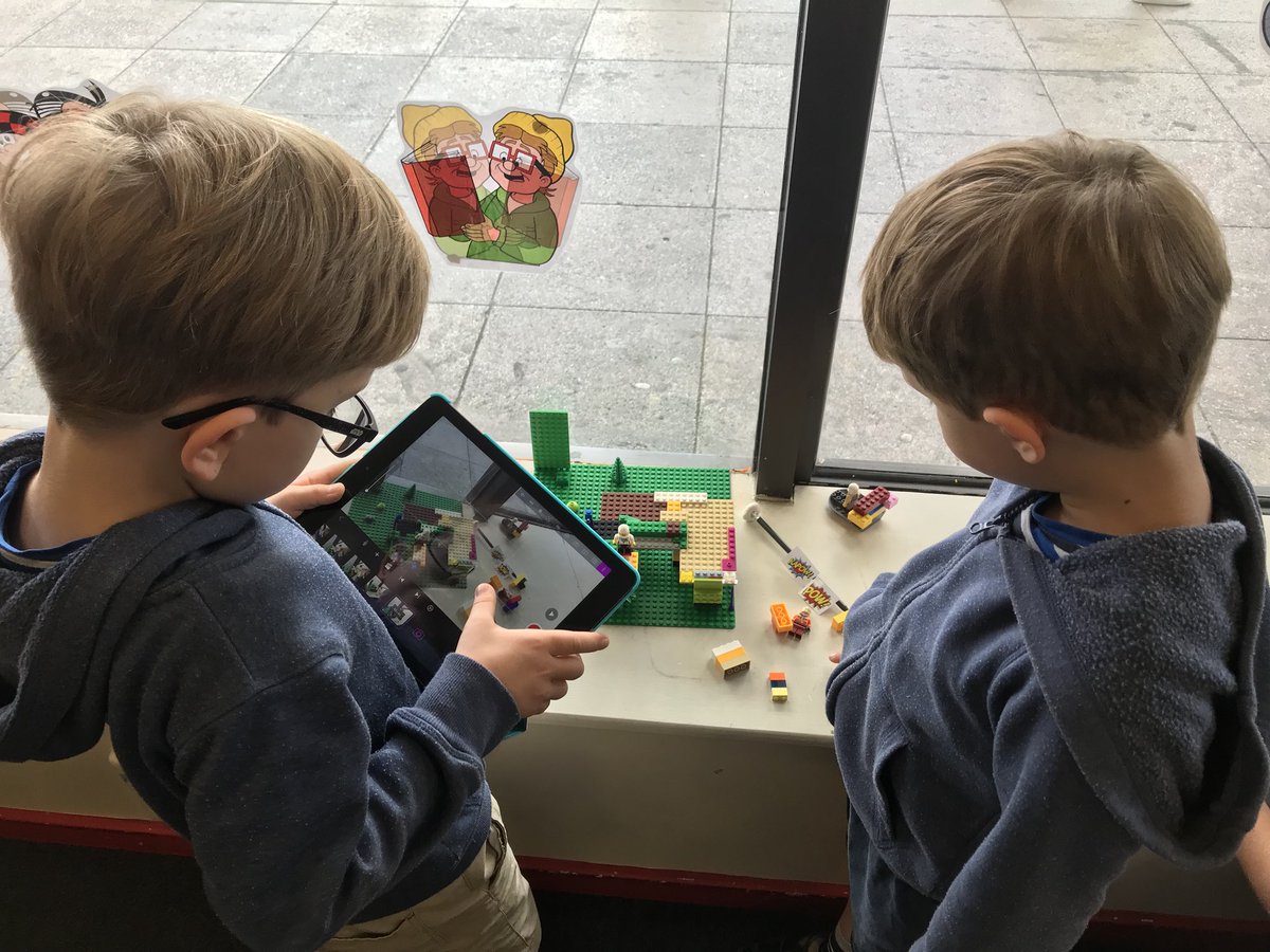 “Mischief in Motion” this morning at #beestonlibrary fantastic movie makers in the making!! #SRC2018 #MischiefMakers @rachalate <a href="/leedslibraries/">Leeds Libraries</a> <a href="/readingagency/">The Reading Agency</a>