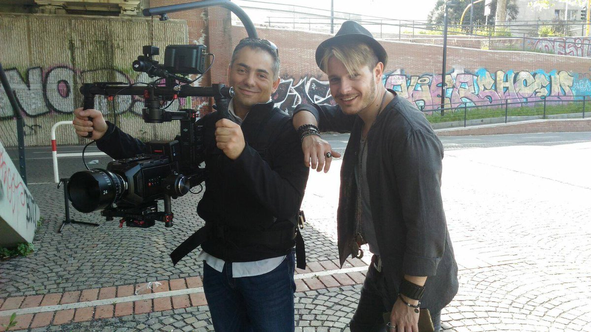 OperatorVideo's tweet image. Devi realizzare un video aziendale, Videoclip, corto, intervista, Video social, evento?  Contattaci per un preventivo gratuito operatorevideoroma.com