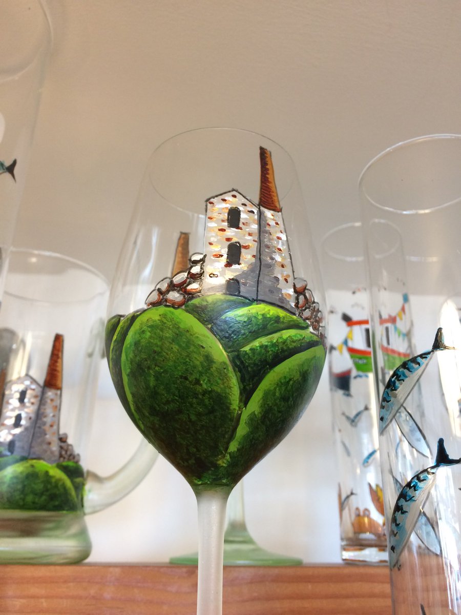 MakeIndustries's tweet photo. Wine anyone? What better way to have half a bottle of your favourite tipple in this gorgeous hand painted piece of work. Karen Clowes is very clever in deed. #painting #engine #house #wdyt #shoplocal #glass #cornwall #Poldark #mine #Penzance #stives #lovestives  #makeindustries https://t.co/37p9T9V7vb