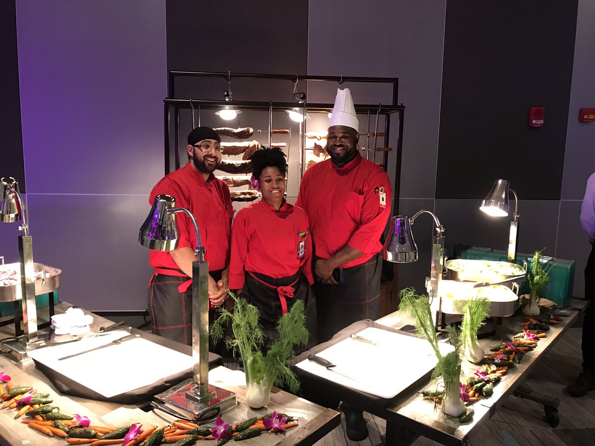 cbusconventions's tweet photo. Kudos to our exclusive caterer, @LevyRestaurants / @gccc_chef , for bringing #CravingsAndInnovation to @AvonInsider Rep Fest this past weekend. Check out that #sushi bar!
View more foodie photos on our Pinterest board: https://t.co/VBfGNSpxMN
#CBusConventions #AvonRepFest https://t.co/16iXvc0k40