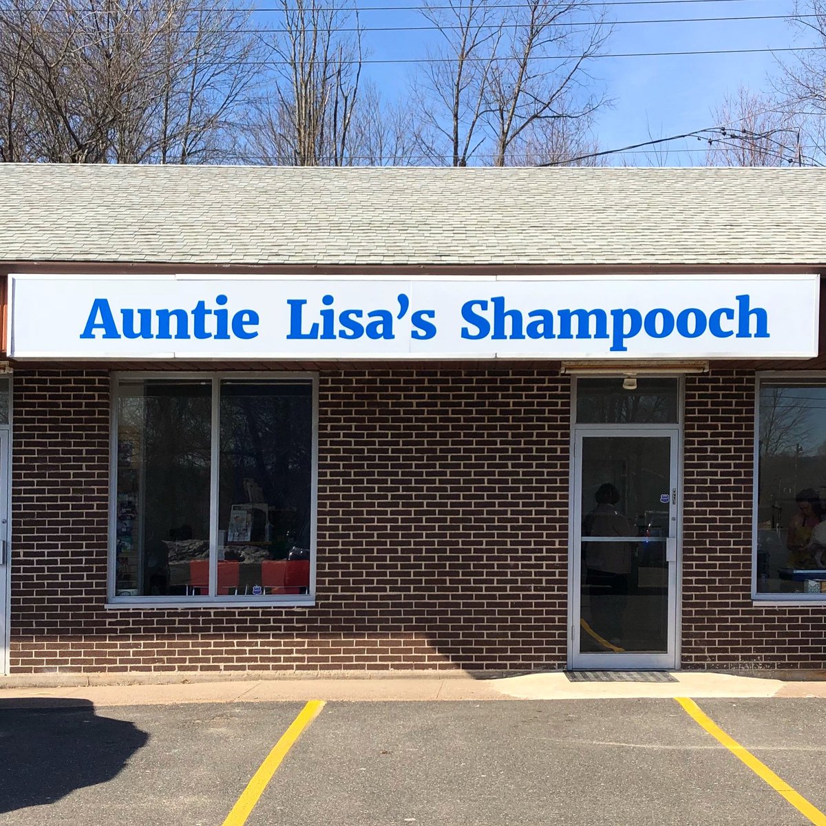 ADGraphics_NA's tweet photo. Make signs that pop using our #CutVinyl Film. @infinite860 chose #AveryDennison for this #lettering job! https://t.co/NtKyFdXZS7 https://t.co/D1CrjU0jOG