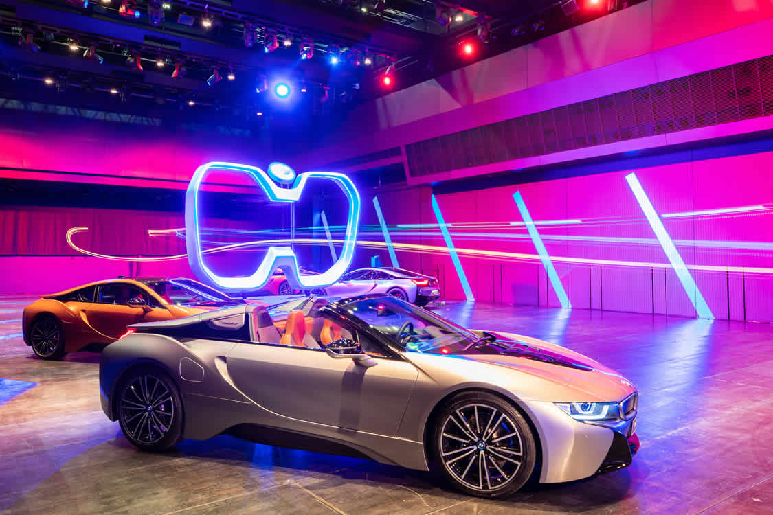 More than 3,000 guests attend Drone Racing League event at BMW Welt.
Spectacular “DRL Allianz World Championship 2018” Semifinal race delivers an exciting weekend.   thetrendandstyle.com/drone-racing-l…