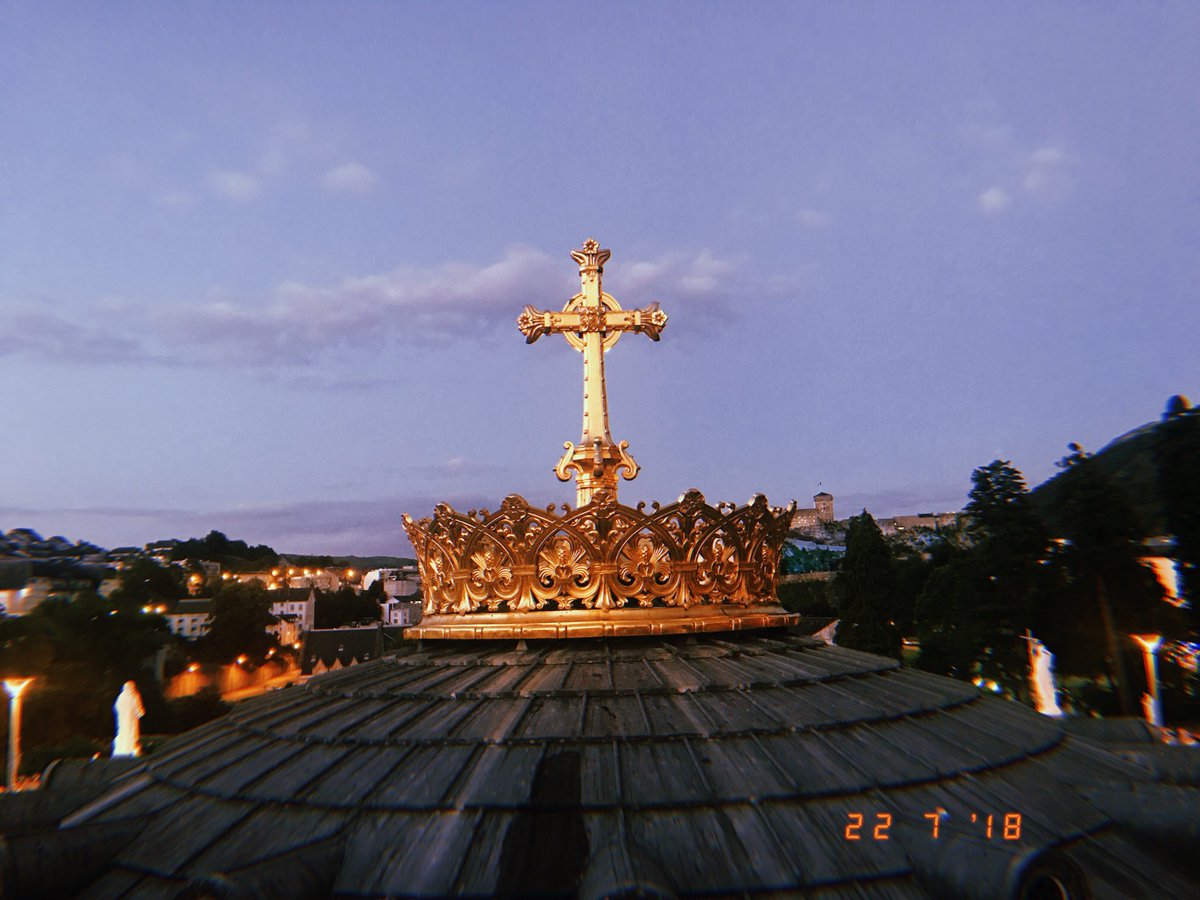 katycluckie_'s tweet photo. Had the most inspirational 10 days in Lourdes and Bruges spending my time helping those who are sick or elderly enjoy their pilgramage in Lourdes. Every person in the youth group played such an important part in my week and I miss it so much already :( https://t.co/L1OJjo1EfV