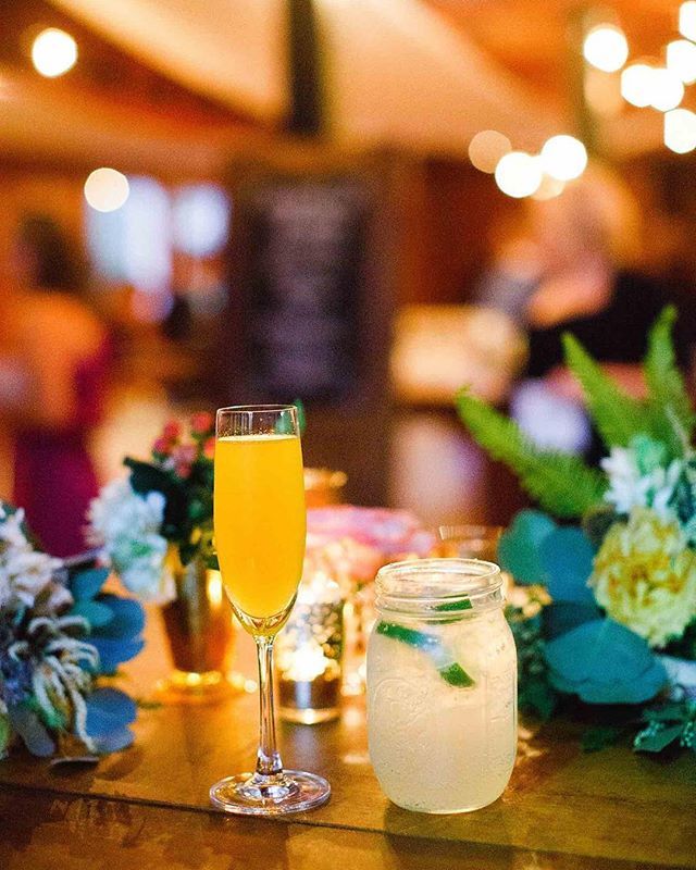 It’s gloomy ☁️ outside so let’s talk about something ✨ fun ✨ Your bar! We’ve got the 101 pro tips on the blog so go on over and read up 🥂
📷 @juliafayphoto .
.
.
#charlotte #charlotteweddings #carolinabride #charlottebride #charlotteweddingplanner… ift.tt/2LDfsTo