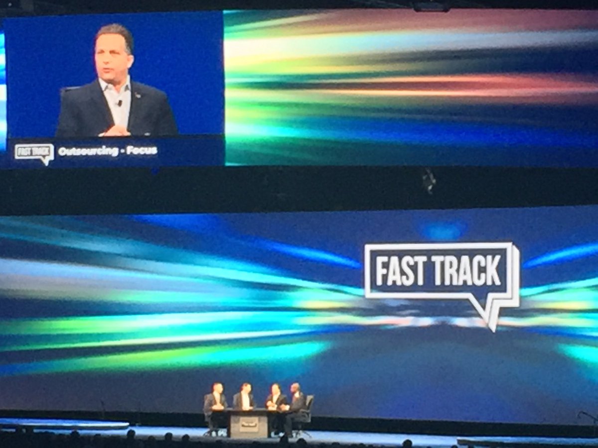 _BillHibbard's tweet photo. Learning about optimization and deepening client relationships at #LPLFocus with Doug Flynn @FlynnZito !! #Focus18 #LPL #FlynnZito https://t.co/dDAH4RHIyq