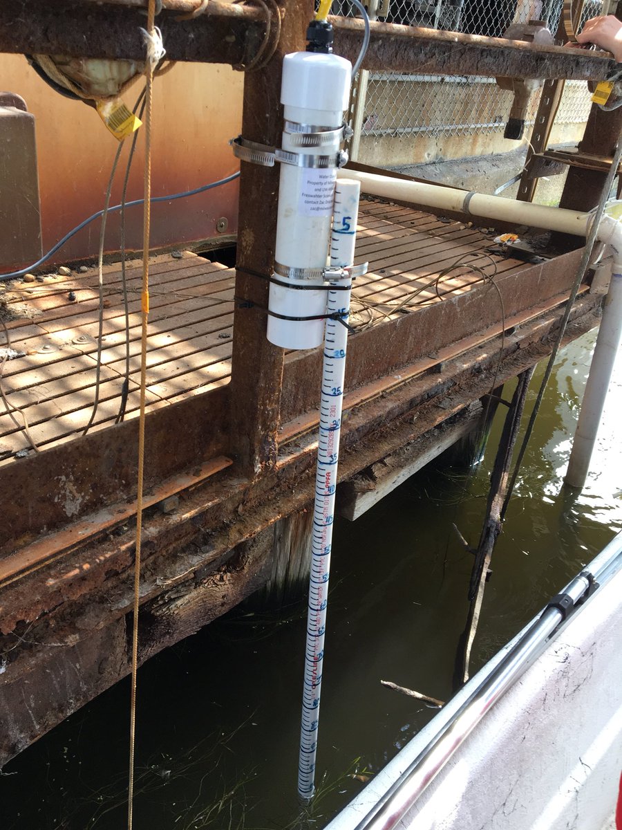 PhatMucket's tweet photo. #CitizenScientists calibrating our DIY stream gauge developed by @waterscienceUWM Prof. Matt Smith.  Real time data viz by @TrexLab - https://t.co/rC8uXDim6R https://t.co/rmhLZ9SVn9