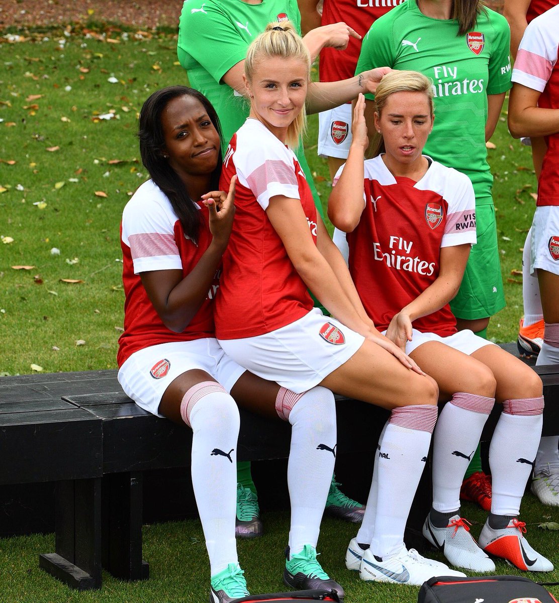 leahcwilliamson's tweet photo. When @JordanNobbs8 is trying to stop me living my best life🤷🏼‍♀️ https://t.co/sOgjezne5M