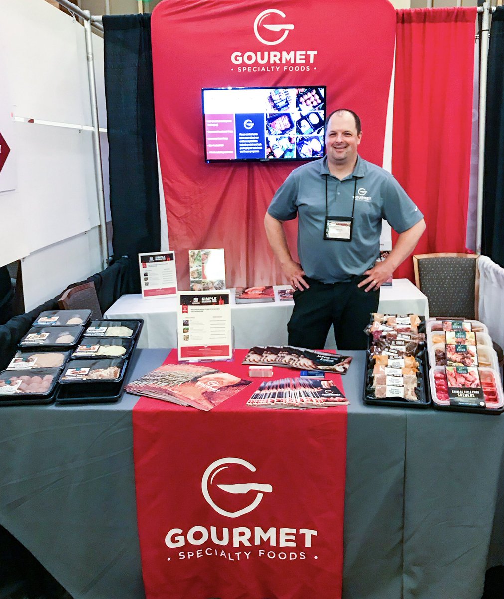 g_s_foods's tweet photo. Gourmet is set up and ready for the @CSWholesale food show today at Foxwoods! Stop by and see us at Booth 333 and find out more about our great products and services! #cswg #foodshow #foxwoods #grocery #deli #meat #supermarket #TuesdayTip https://t.co/tYTuVcvTHZ