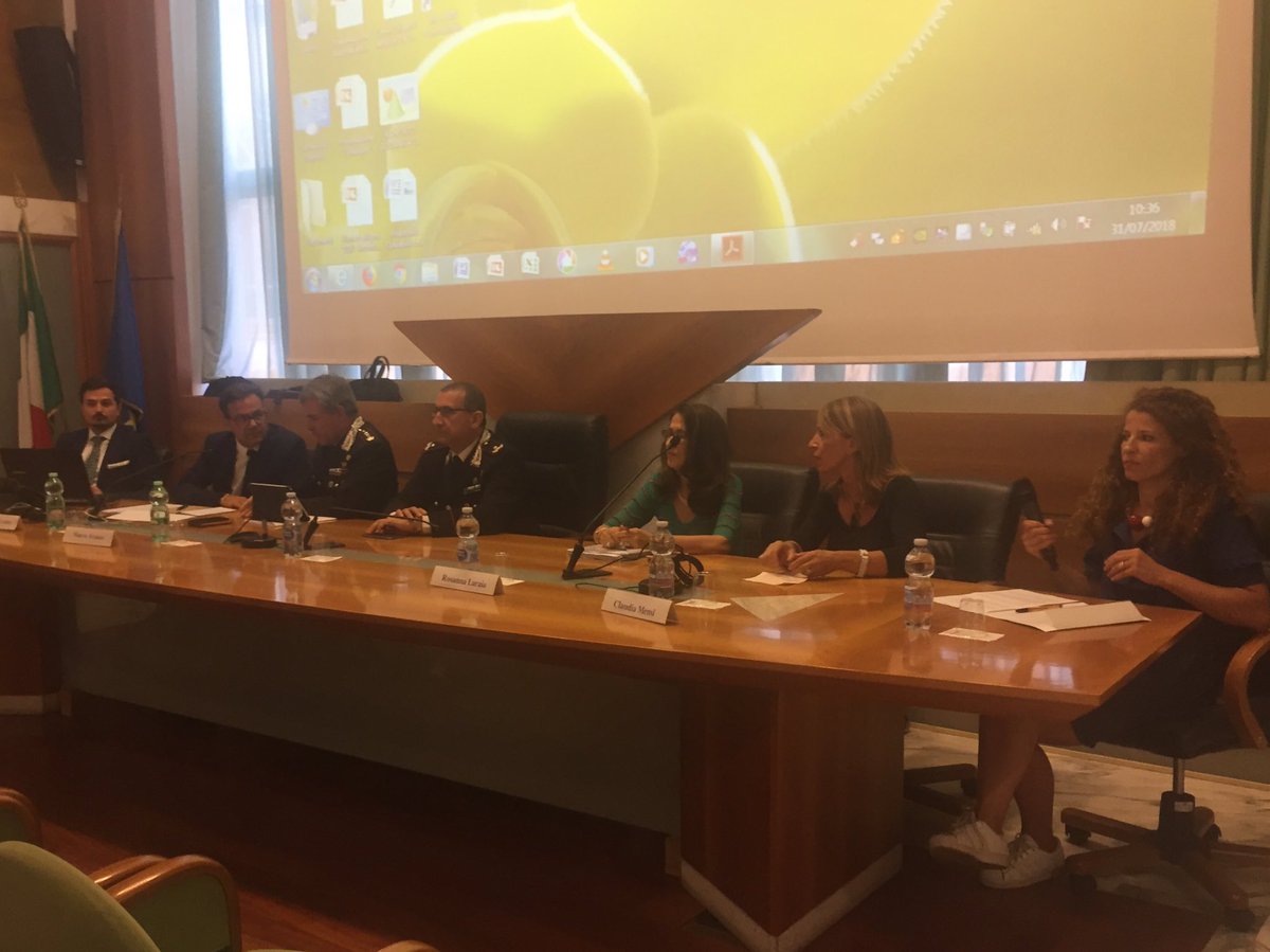 assoambiente's tweet photo. Monica D’Ambrosio di @TvRicicla introduce il Convegno presentando il panel dei relatori.
L’argomento di oggi è una grande questione perché mette in campo le regole del gioco. #classificazionerifiuti #Ecotossico #HP14 https://t.co/uLoesD6dwY