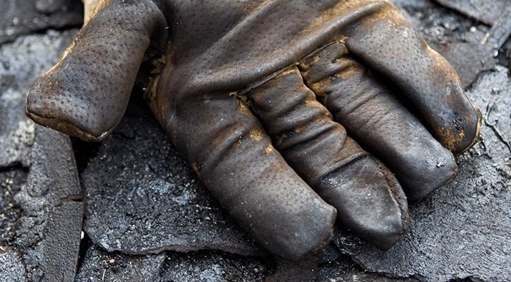 microgardltd's tweet photo. The two most common forms of hand injuries are cuts and lacerations, making cut protection a very important issue in safety management. Read our Q&amp;A, with Ansell’s marketing director Paul Tierney, on choosing the right gloves https://t.co/0C3CNijz6G https://t.co/yZskWEPt4Y