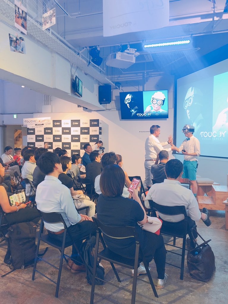 funkynaonao's tweet photo. touchyのローンチイベント始まりました! #touchycamera https://t.co/mH9c4XL6am