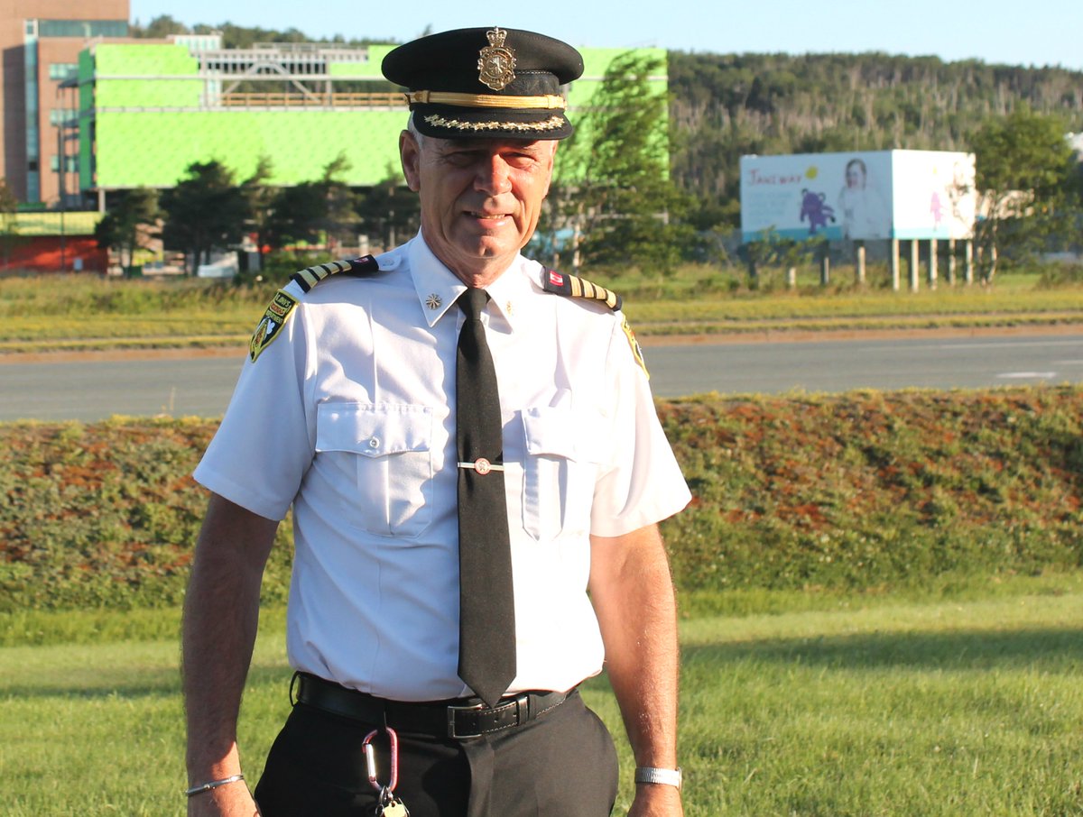 sjmorningshow's tweet image. After more than four decades battling fires, Deputy Fire Chief Don Byrne is hanging up his hat. He's starting his last day on the job here with @KrissyHolmes and @Fred_Hutton. @CBCNL @CityofStJohns #sjrfd #cbcnl #nltraffic