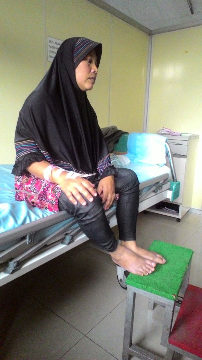 AripSurur's tweet photo. Aku mug iso jaluk Gusti Allah ben kabeh di lancarke MAK. https://t.co/268sZkdXJW