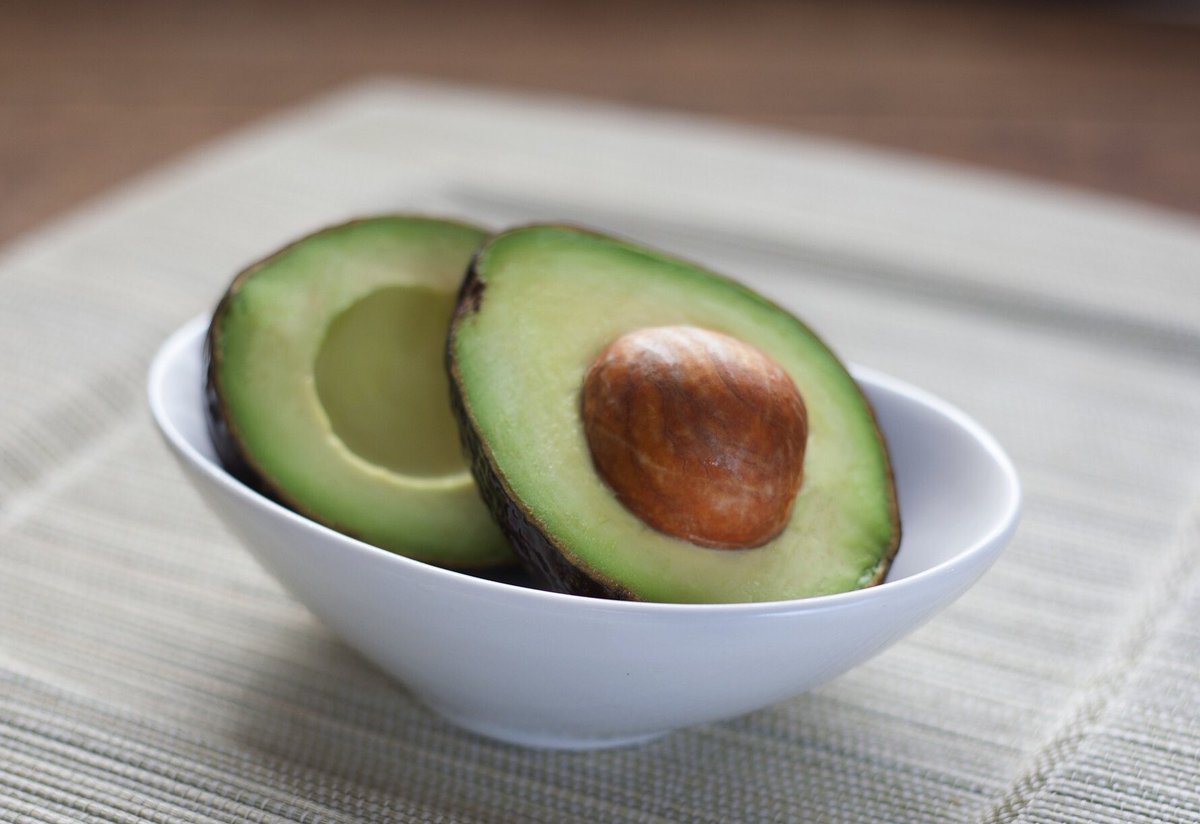 YuzuLondon's tweet photo. Do you know that today is #NationalAvocadoDay? We will celebrate with some mouthwatering Sushi Rolls topped up with that delicious, healthy ingredient. Join us for lunch at Yuzu #Spitalfields this afternoon. #LondonLife #LondonRestaurant https://t.co/svBumAIi4E