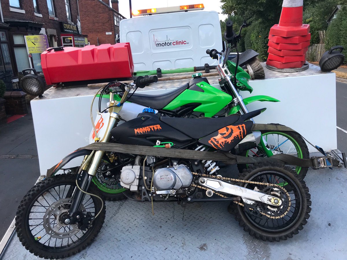 StaffsUniPolice's tweet photo. Myself and @policeshelton PC Pete spotted two off road motorcycles being ridden with now helmets. With the help of #StokeOnTrentCCTV operators the two bikes and riders were quickly located.
Both motorcycles seized and riders reported for #MotorOffences. #neighbourhoodpolicing !! https://t.co/KglwXvypDQ