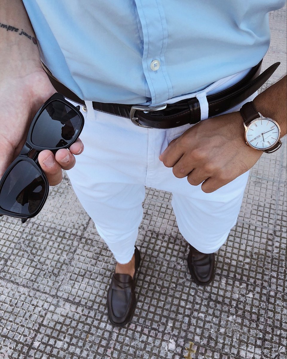 TrendyClassic25's tweet photo. ⌚️ ABERDEEN chic et décontracté à la fois #TrendyClassic
#watches #lifestyle #fashionwatches #menstyle #mensfashion #menswear #mensstyle #menswatch #mensjewelry #mensaccessories #menslook #trendy #trendywatches #trendywatch #fashion #Besançon #sunglasses #summer2018 https://t.co/Aq9bn6rK10