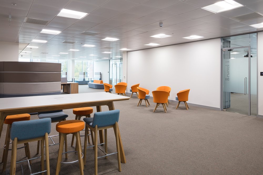 Desso_UK's tweet image. Five variations of our Iconic #carpet tile range were used to create this vibrant space for national bus operator Stagecoach when they recently relocated offices - what do you think? #interiors