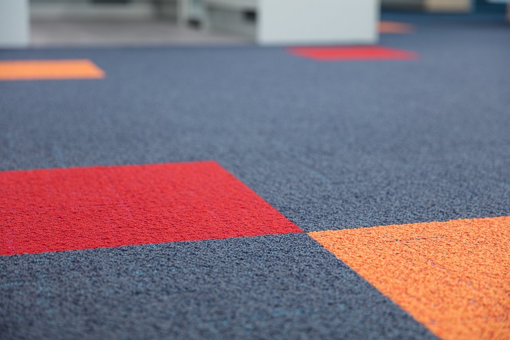 Desso_UK's tweet image. Five variations of our Iconic #carpet tile range were used to create this vibrant space for national bus operator Stagecoach when they recently relocated offices - what do you think? #interiors