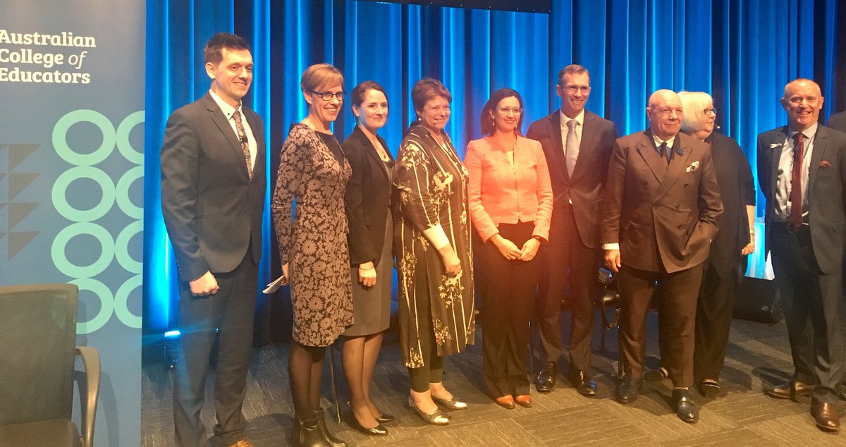 DrPhilLambert's tweet photo. Back home in Sydney this evening in time to open the Phonics Debate on behalf of the Australian College of Educators and the Centre for Independent Studies - great debate and great to have NSW Minister for Education to also speak - over 1,500 participating #phonicsdebate https://t.co/27rj3wTRaL