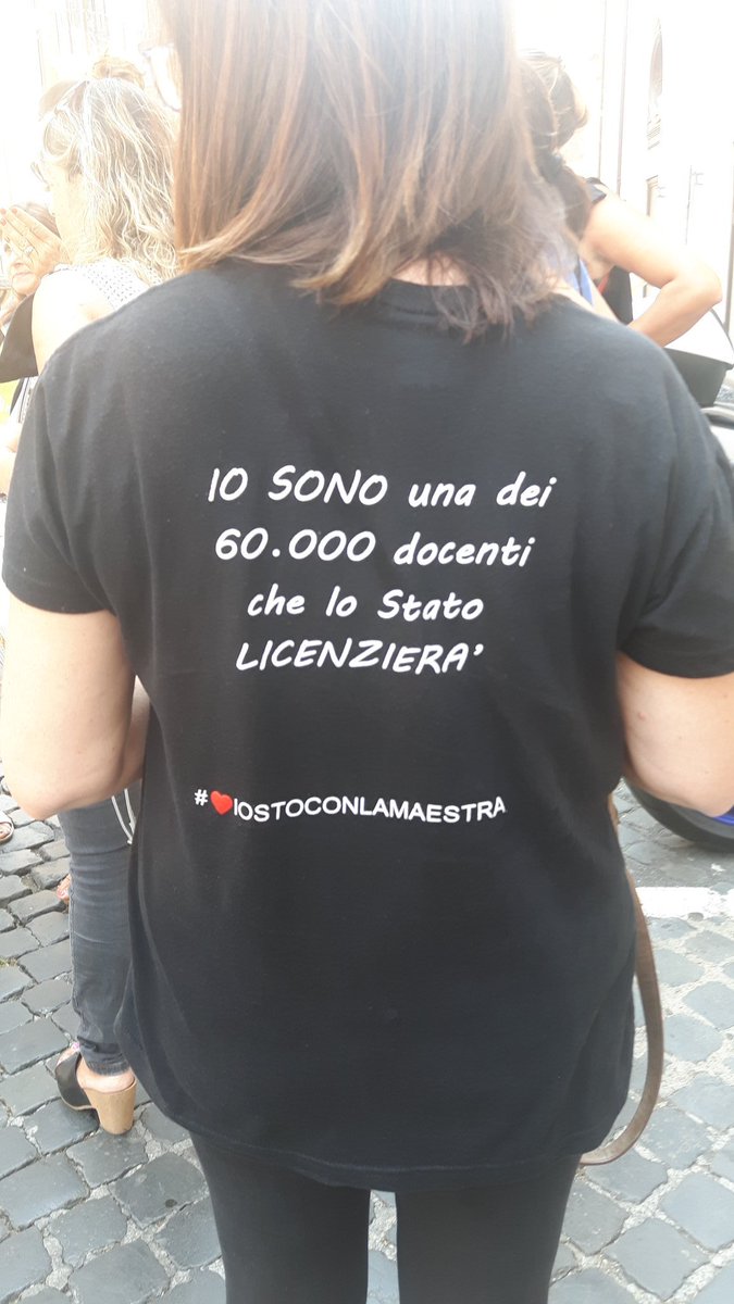 rotanicolas's tweet photo. Ieri #30luglio presidio a #Montecitorio da parte dei #DiplomatiMagistrale.
Lasciamoli insegnare in santa pace perché moltissimi sono bravissimi e hanno esperienza da vendere (anche se non laureati).
#noproroghe
#Gae #gaeaperte #scuola
#LaMaestraNonSiRottama
#DMinGaE #31luglio https://t.co/9nBxCrAcoK