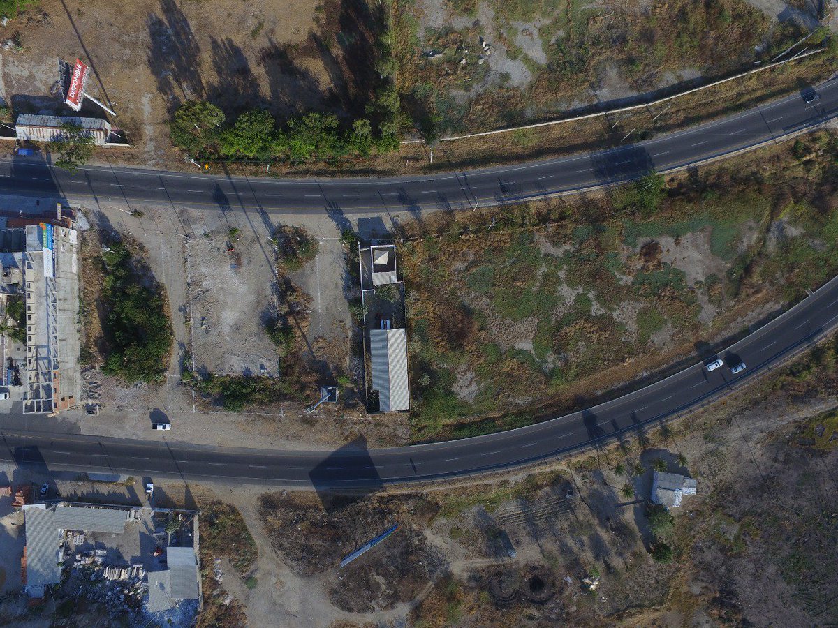 SETPSANTAMARTA's tweet photo. Seguimos en la ruta hacia la operación de un nuevo sistema en el año 2019, en este lugar se construirá la Terminal de transferencia de Gaira 
#SETPSePreparaParaOperar https://t.co/XT0CXzIMFu