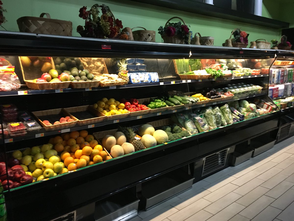 CaryByDesign's tweet image. When people ask “What about groceries?” I share this photo from the corner bodega in my building.
#downtownraleigh