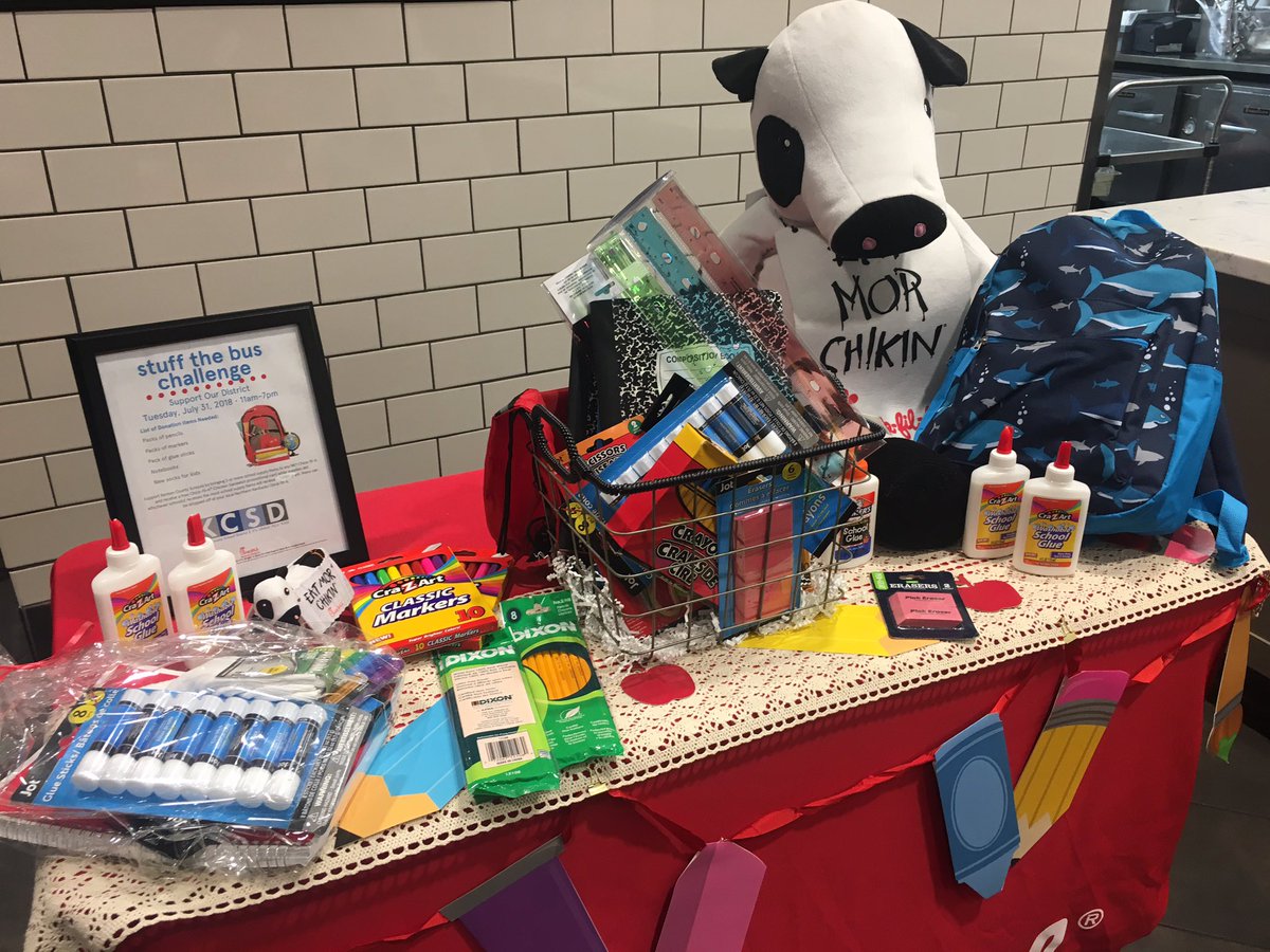 RobGuaderrama's tweet image. Who wants FREE @ChickfilA ??? Donate school supplies to help families in need at any NKY restaurant and receive a chicken sandwich! (3 items per sandwich) I'm live at the @ftwrightcfa with details on @FOX19 Now. What to bring: bit.ly/2KdpDsq
