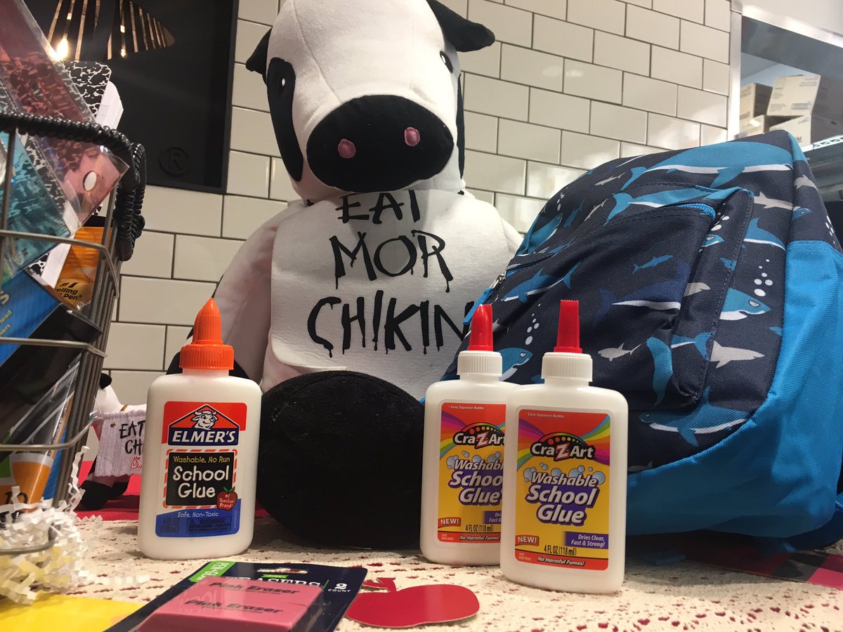 RobGuaderrama's tweet image. Who wants FREE @ChickfilA ??? Donate school supplies to help families in need at any NKY restaurant and receive a chicken sandwich! (3 items per sandwich) I'm live at the @ftwrightcfa with details on @FOX19 Now. What to bring: bit.ly/2KdpDsq