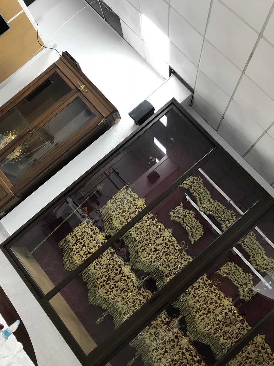 PasionAlmeria's tweet photo. 📌 ACTUALIDAD | Así de avanzada se encuentra la adecuación y acondicionamiento de la nueva Casa de Hermandad con los nuevos armarios para bambalinas, ajuar de la Virgen y túnicas, así como Secretaría y fachada.Recuerda: cambio de domicilio a Calle Sagunto, 12.

¡Pronto más info! https://t.co/clqYEDbFIu