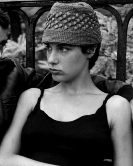 #bernadettelafont #1957 #lesmistons #hatscrochet #inspiration #cinéma
 #lolarafiaserialknitter