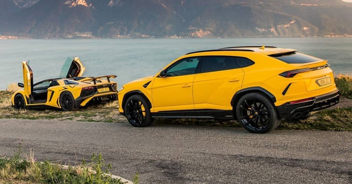 DailyLamboTM's tweet image. Black &amp;amp; yellow 🔱