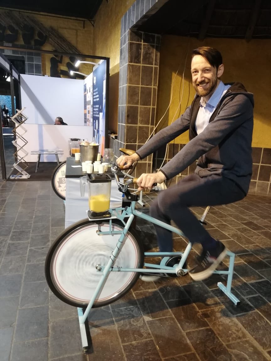 SA_NCB's tweet photo. Be sure to stop at @Blendavenda for a freshly squeezed juice to keep you rejuvenated during the #saaci Congress. Find out more about them here: https://t.co/9Pio0Jt6rq. #eventprofs #SAACI2018 https://t.co/OH0h0saE4U