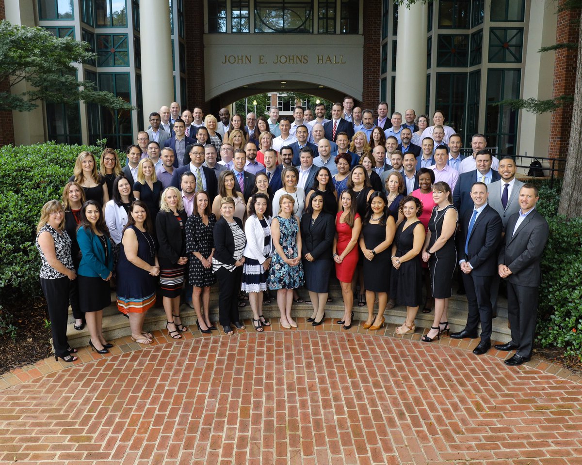 ConsumerBankers's tweet photo. Congratulations to ⁦@ConsumerBankers⁩ #ExecutiveBankingSchool seniors!! After three years of hard work, today is graduation. #FutureBankLeaders https://t.co/ci6zBvVWNP