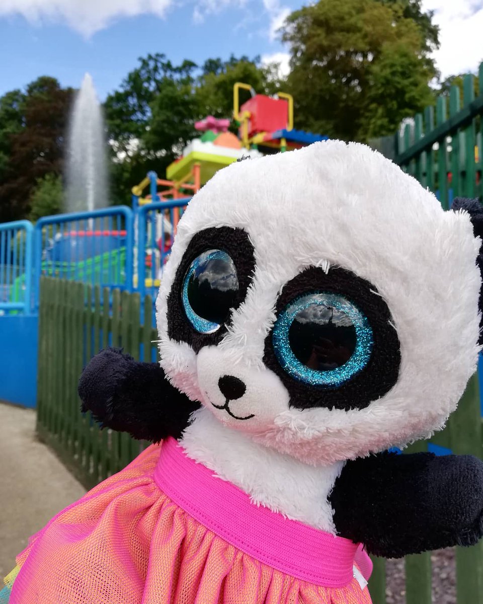 PandaPru's tweet photo. Time to cool down in splash safari @LEGOLANDWindsor
#lego #legoland #legolife #duplo #duplovalley #skyrider #legocity #legobricks #splashsafari #legominiland #legophotography #legolove #yearofthebrick #legolandwindsor #apandacalledpru #pandasofinstagram #pandalife #prufect https://t.co/ChSzW6zV6i