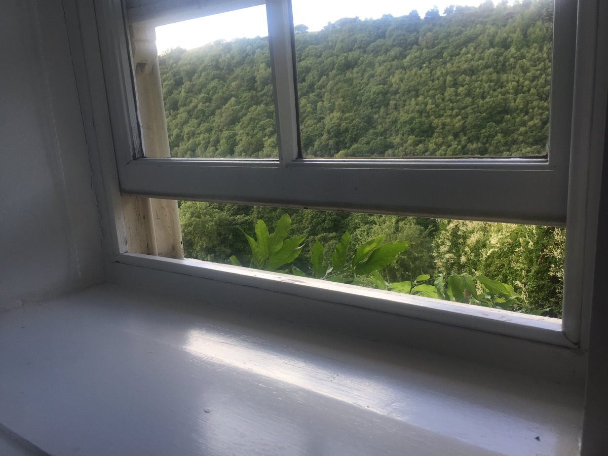 Glorious day one of hot sunny <a href="/Lumb_Bank/">Arvon North</a> <a href="/arvonfoundation/">Arvon</a> writers retreat. Last time I taught here we had to be dug out of a snow drift