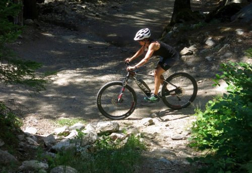 planetski's tweet image. On yer bike! PlanetSKI goes #efatbiking in the #ChamonixValley: planetski.eu/news/10674
@Chamonix_France @InghamsSummer #ebiking @Fr4nkie_90 @alanhinkes #mountainbiking