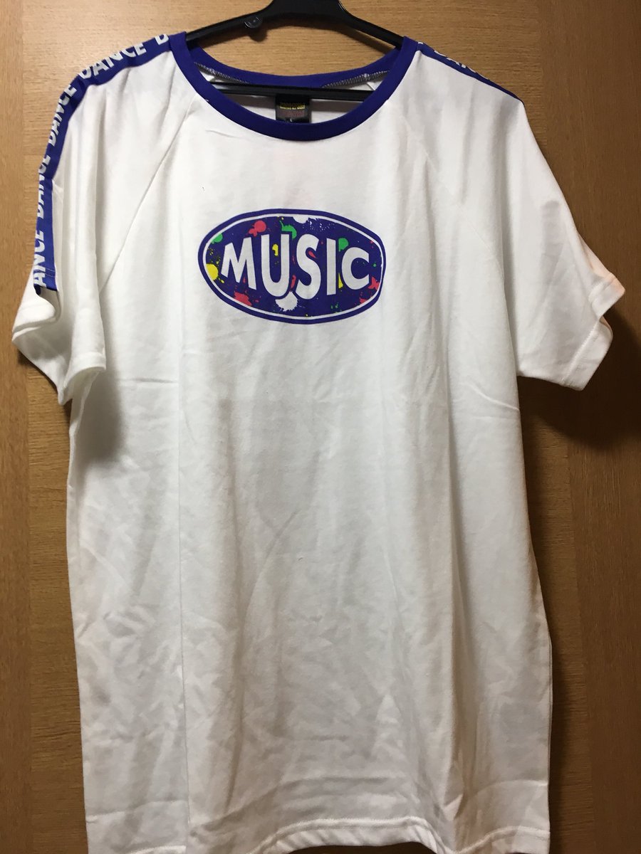 ココア しまむらコラボのペルソナ 345 ダンシングtシャツ買ってきた クオリティはライブtシャツみたいにはいかないけど500円っていう値段でこれは普通に良きだ T Co Wb3ywpp40j Twitter