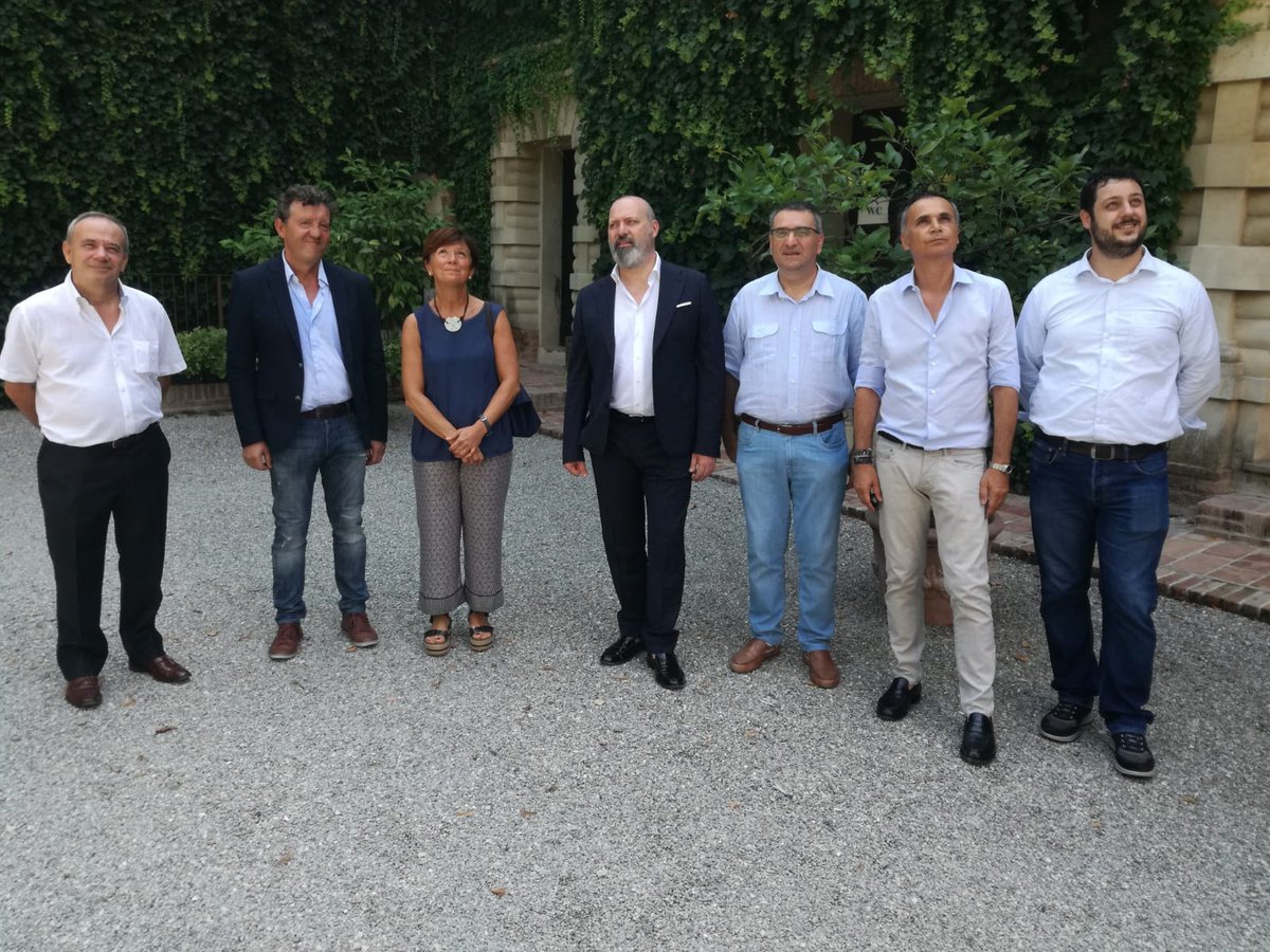 RegioneER's tweet photo. .@CastelliDucato: sempre più visitatori per un viaggio che da PIACENZA e PARMA guarda a tutta l'Emilia. Entrano tre tappe nel REGGIANO. La visita di @sbonaccini e @AcorsiniAndrea: Altro esempio del nostro straordinario patrimonio https://t.co/PYs18x8faS https://t.co/l2MO8rcxm1